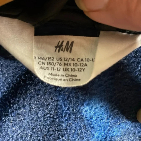 H&M kids 10-12 Fleece lightweight jacket with detachable hood. - Picture 7 of 7